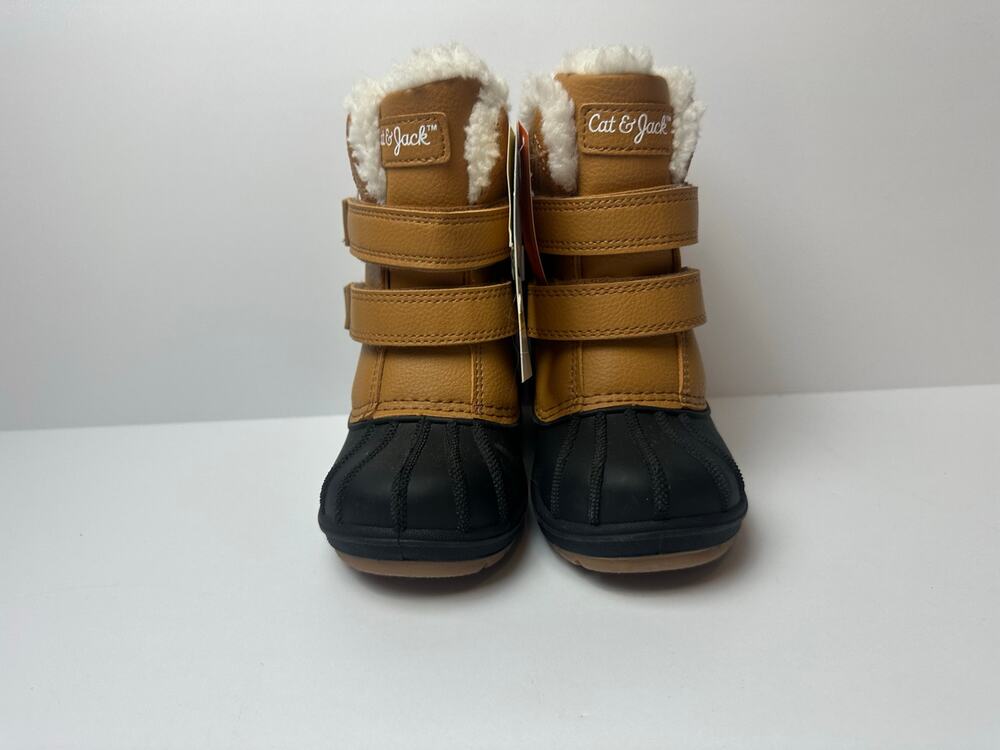 Cat & Jack Toddler Winter Snow Boots Size 7 NWT